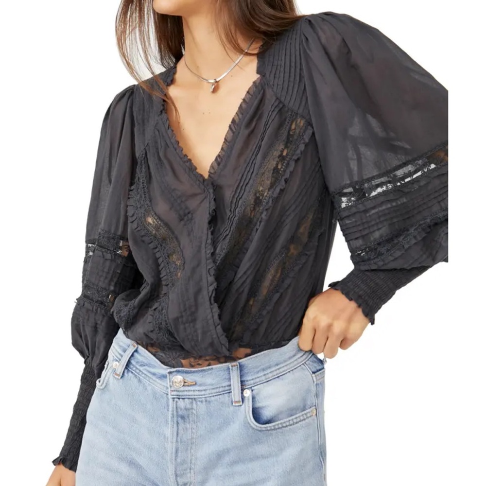 Free People Eloise Smocked Bodysuit Black Women Size Small $118 long sleeves NWT - Picture 2 of 10